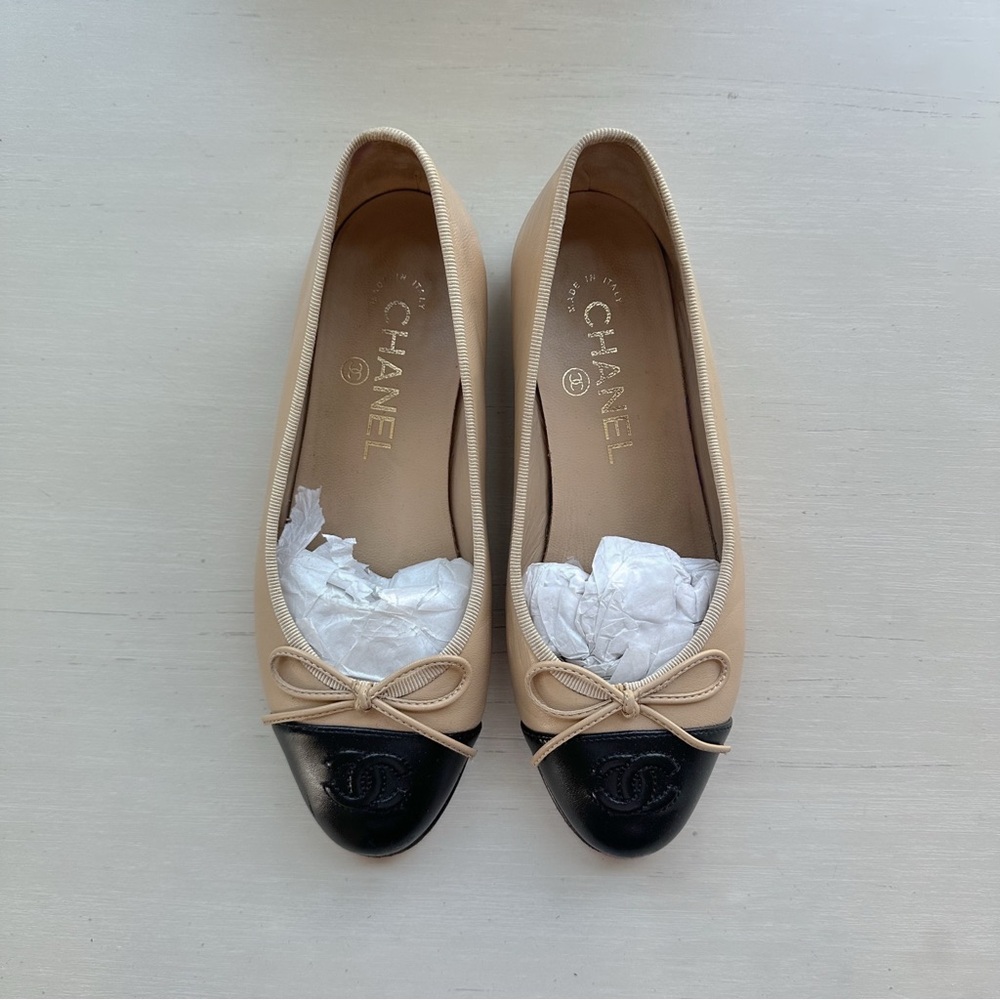 Chanel Ballerinas Beige & Black - Size 34